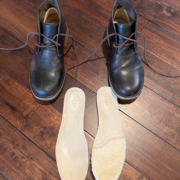 Ugg Chukka boots Men’s size 10 - Picture 2 of 3